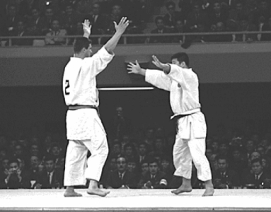10月10日は、1964年の東京オリンピックが開幕した日